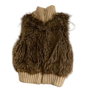 💥2/$15💥 Baby’s Fur Vest!!! 18 months… sweater, jacket, vest